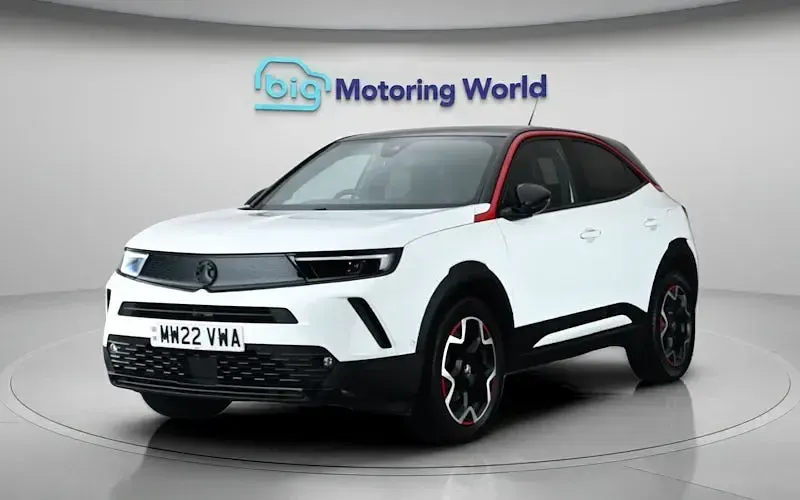 Used Vauxhall Mokka SRi 131 HP (96 kW) 2022 White SUV