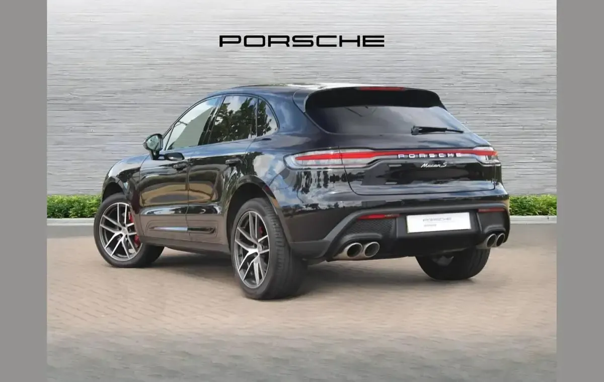 Used Porsche Macan S 374 HP (275 kW) 2024 Black SUV