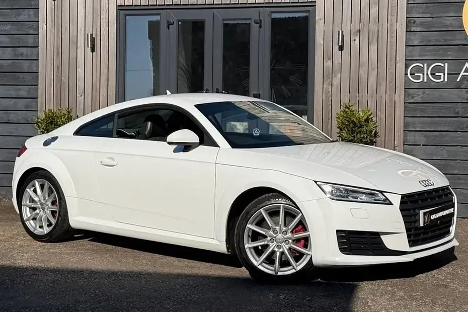 Begagnad Audi TT Sport 230 HK (169 kW) 2015 Vit Sportkupé