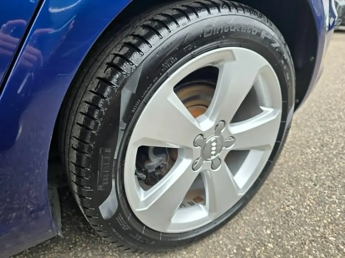 Used Audi A3 Sport 150 HP (110 kW) 2014 Blue Hatchback