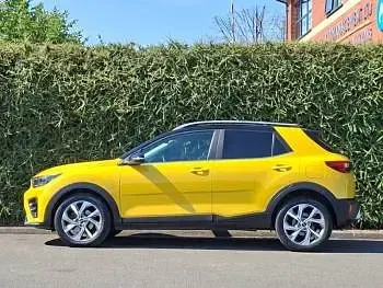 Used Kia Stonic GT-Line S 118 HP (86 kW) 2023 Yellow SUV