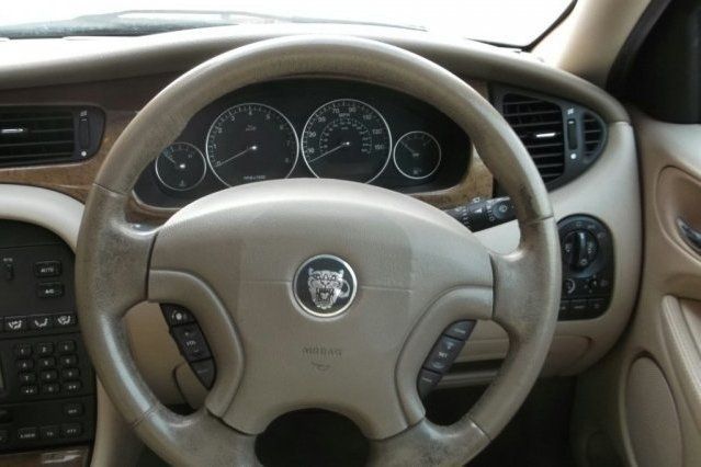 Used Jaguar X-type 231 HP (169 kW) 2001 Sedan