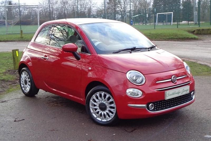 Used Fiat 500 Lounge 69 HP (50 kW) 2016 Pasodoble red Hatchback