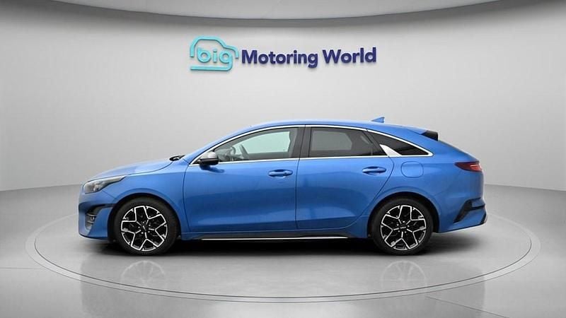 Used Kia ProCeed GT-Line 158 HP (116 kW) 2023 Blue Estate