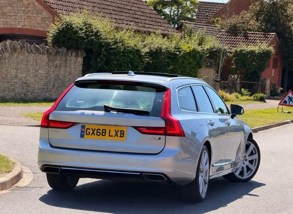 Used Volvo V90 Inscription 2018 Silver Estate