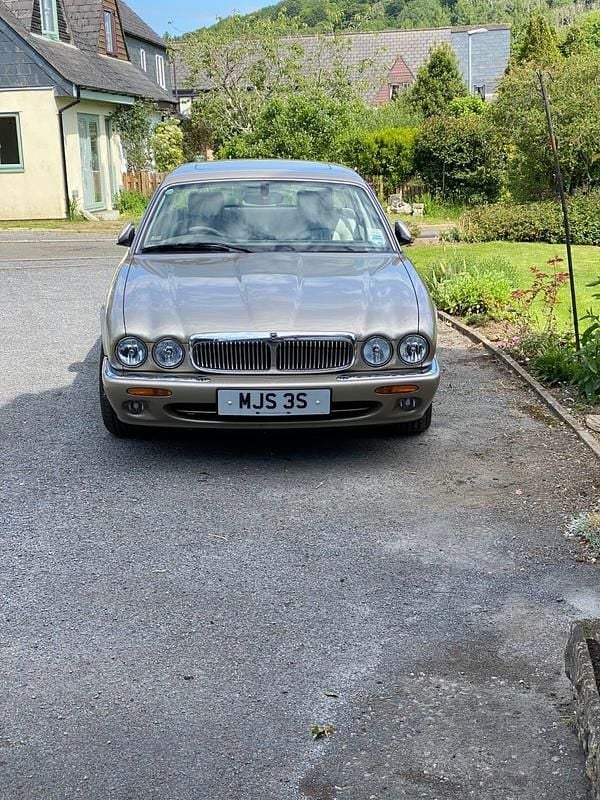 Used Jaguar XJ Sovereign 2000 Beige Sedan