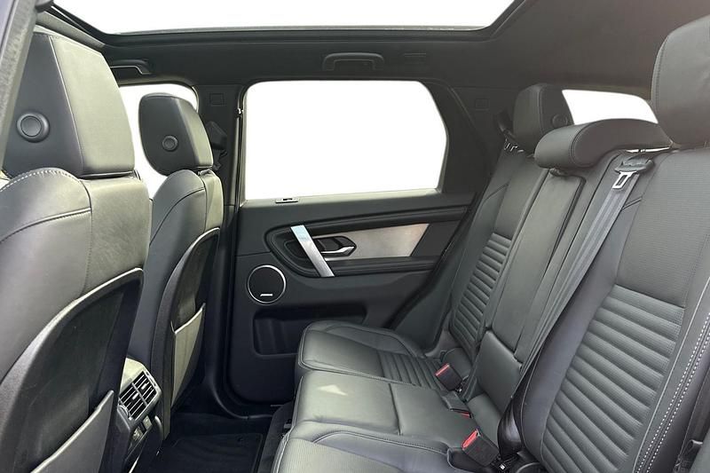 Second-hand Land Rover Discovery Sport HSE Dynamic 2024 Negru SUV