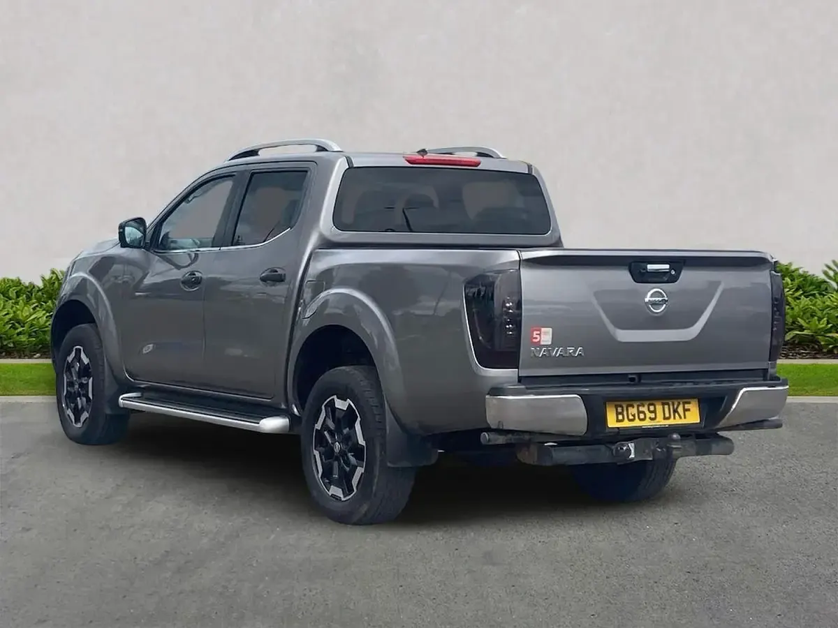 Used Nissan Navara S 190 HP (139 kW) 2019 Grey Pickup