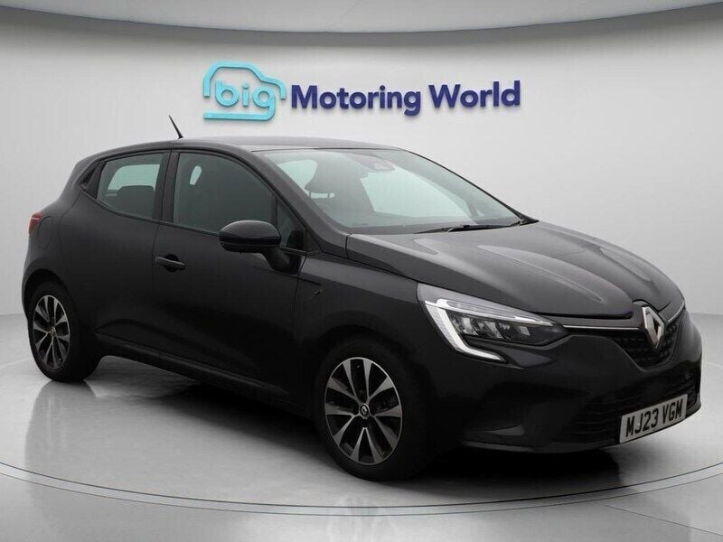 Black Used 2023 Renault Clio V Evolution Hatchback | £13,100 (Good price) - Image 1/4