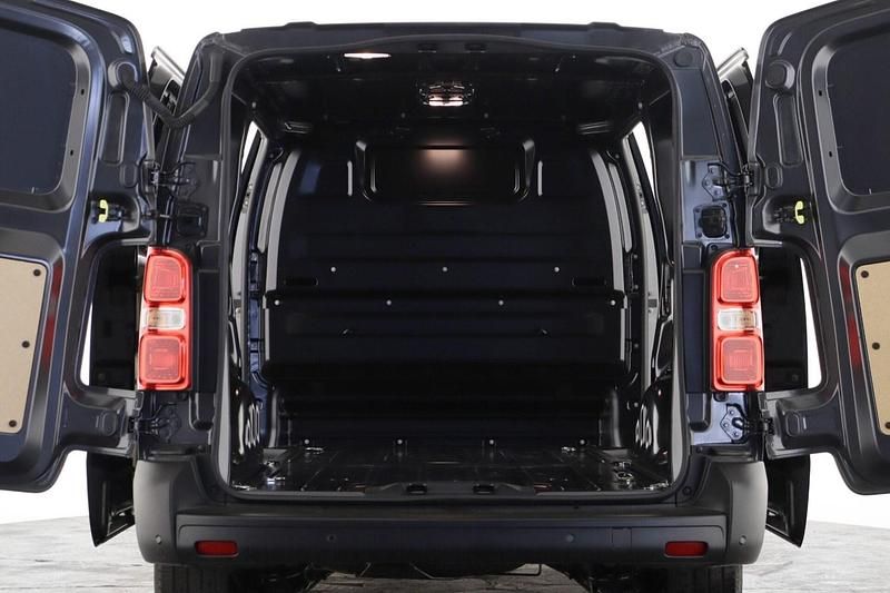 New Vauxhall Vivaro 2026 Grey MPV