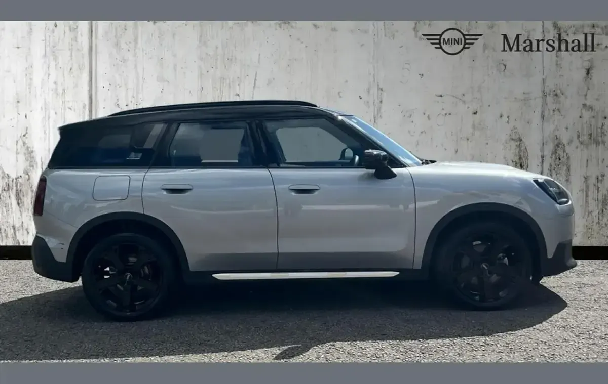 Used Mini Countryman Exclusive 170 HP (125 kW) 2025 Silver SUV