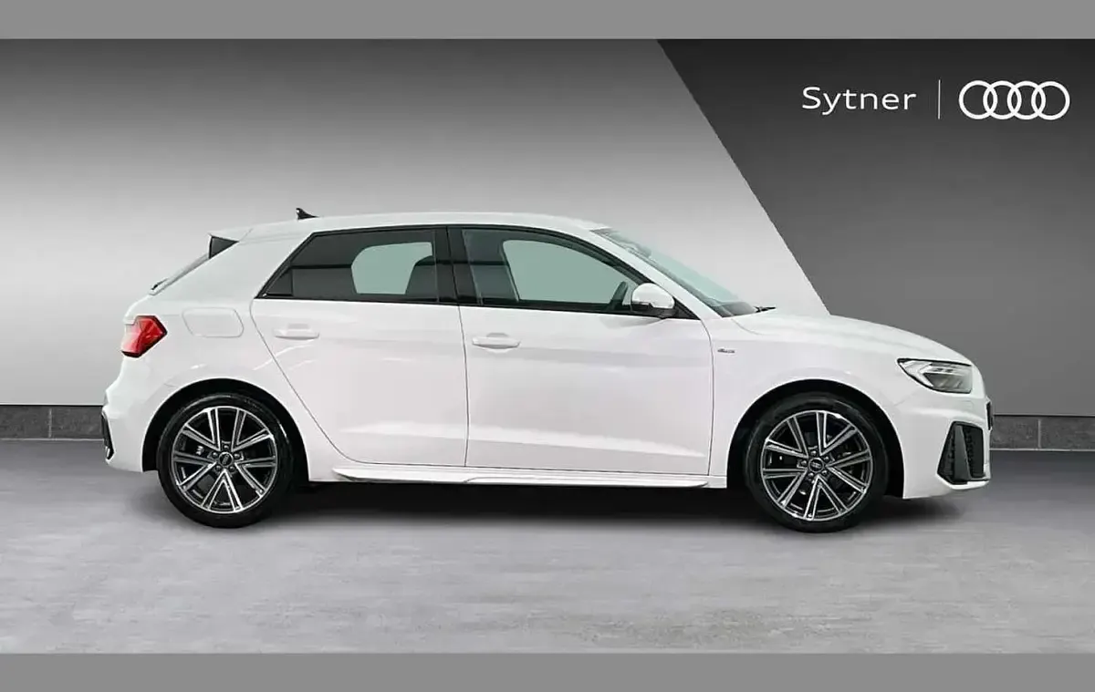 Used Audi A1 S-Line 108 HP (79 kW) 2023 White SUV