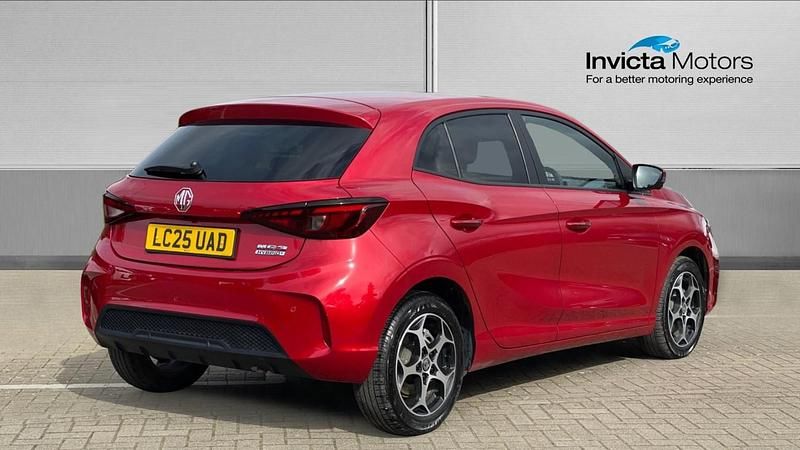 Used MG MG3 Trophy 194 HP (142 kW) 2025 Red Hatchback