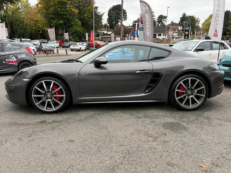 Usado Porsche 718 2018 Cinzento Coupé