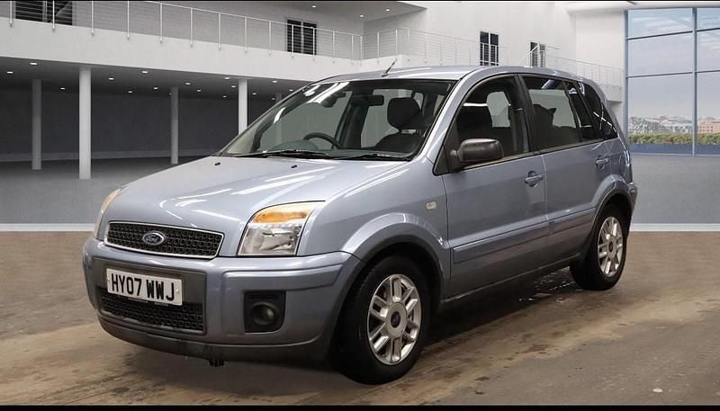 Blue Used 2007 Ford Fusion Zetec Hatchback | £2,395 (Fair price) - Image 1/4