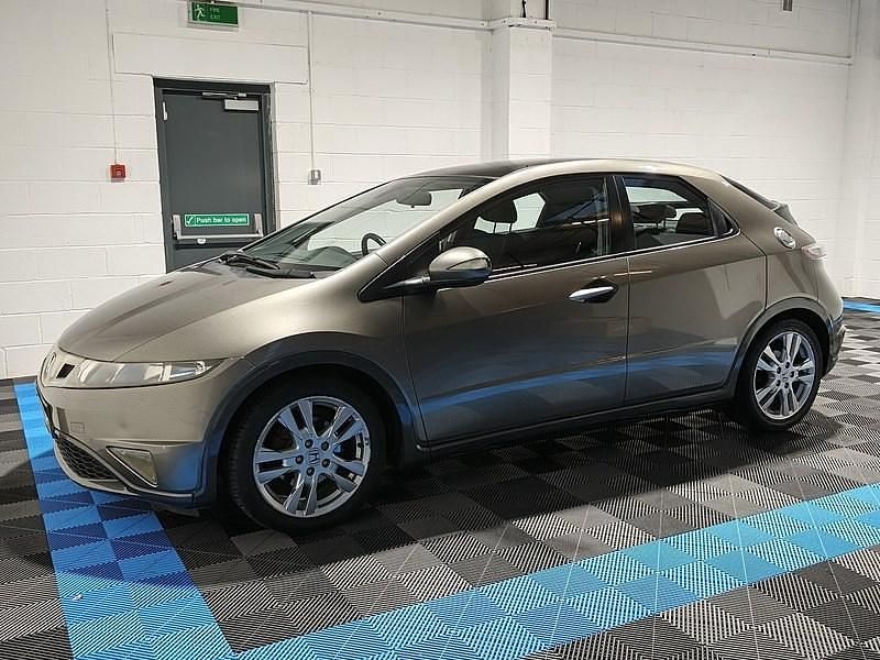 Used Honda Civic ES 140 HP (102 kW) 2009 Grey Hatchback