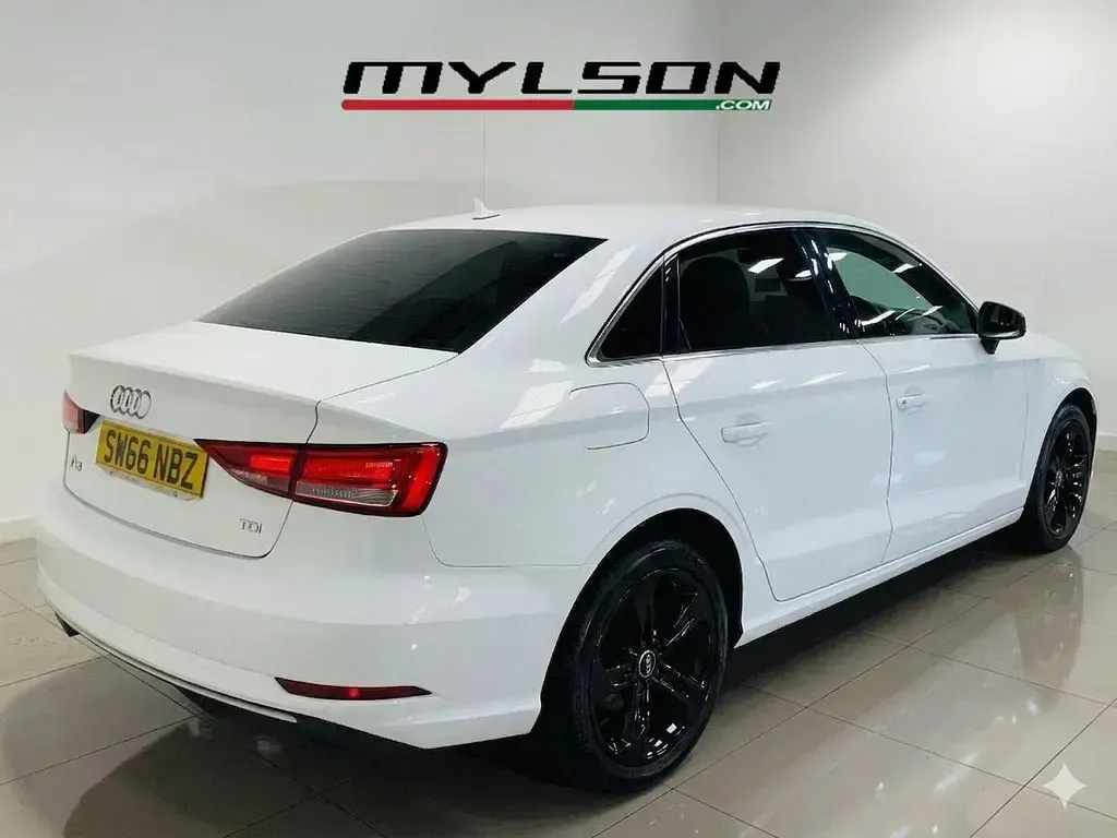 Used Audi A3 Sport 150 HP (110 kW) 2016 White Sedan