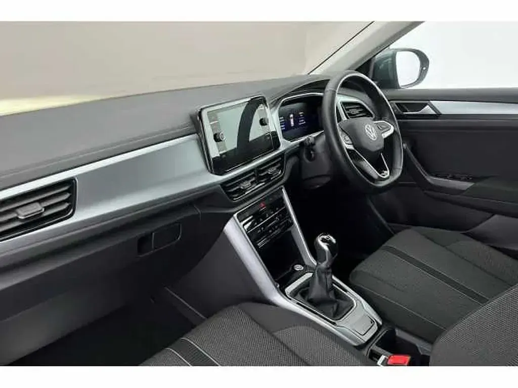 Usado VW T-Roc Match 150 HP (110 kW) 2025 Cinzento SUV