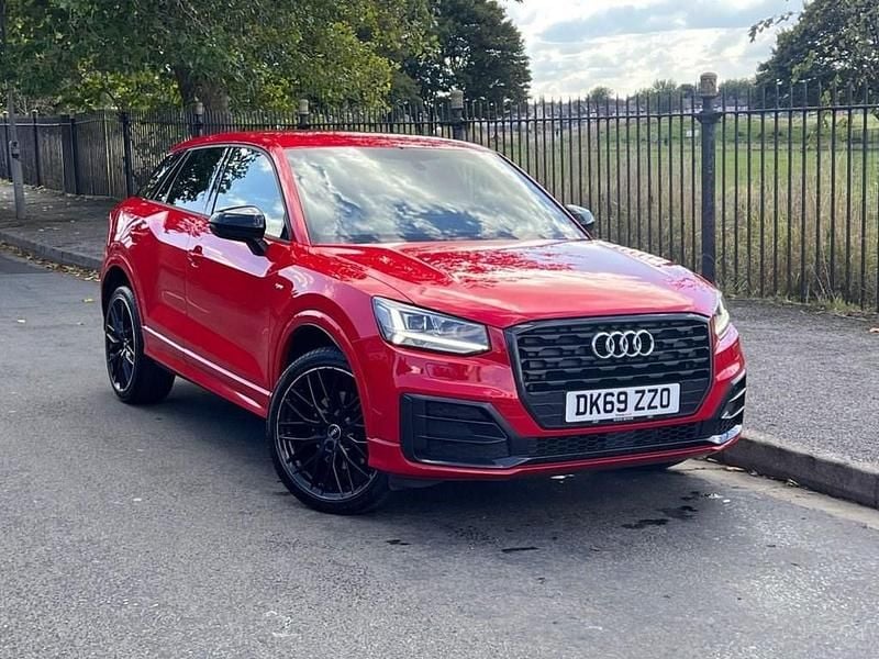 Used Audi Q2 Black Edition 116 HP (85 kW) 2019 Red SUV