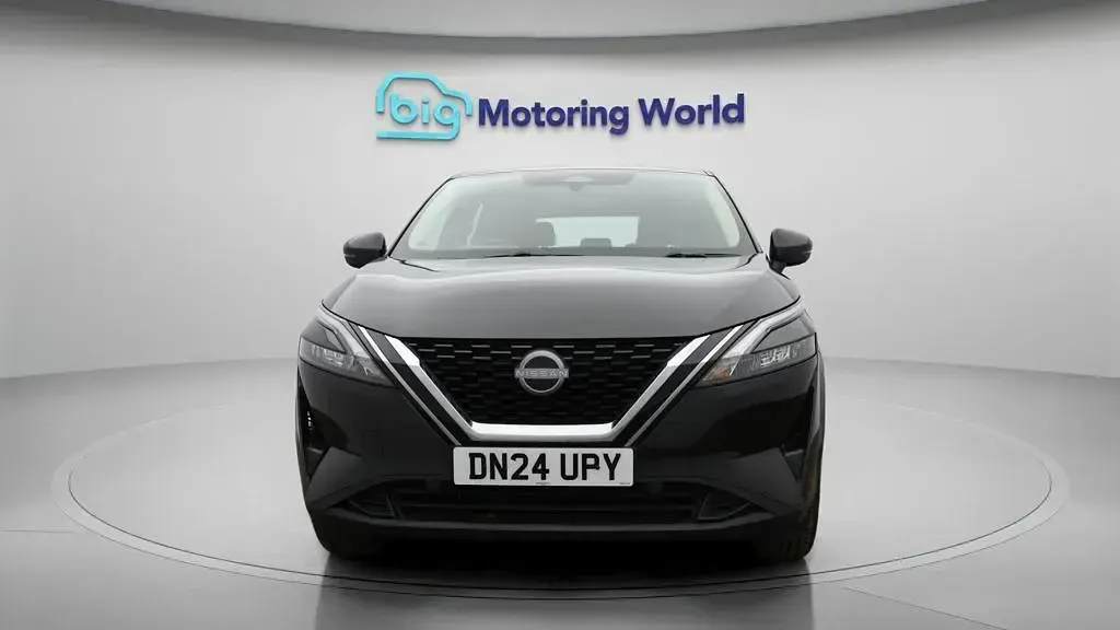 Used Nissan Qashqai Acenta Premium 140 HP (102 kW) 2024 Black SUV