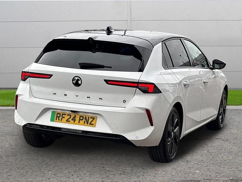 Usado Vauxhall Astra 113 kW (154 CV) 2024 Blanco Utilitario