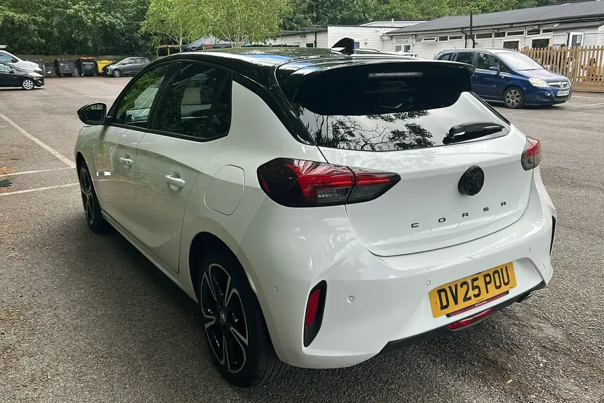 Used Vauxhall Corsa Ultimate 100 HP (73 kW) 2025 White Hatchback