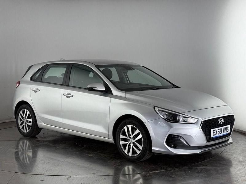 Silver Used 2019 Hyundai i30 SE Hatchback | £11,850 (Good price) - Image 1/3