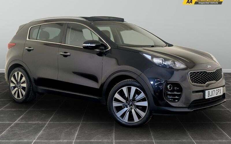 Black Used 2016 Kia Sportage 3 SUV | £6,595 (A bit pricey) - Image 1/2