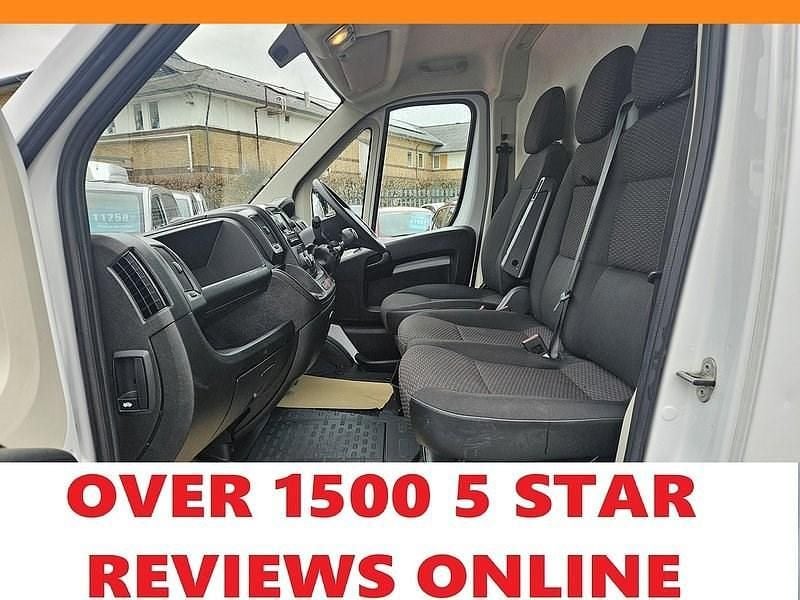 Used Peugeot Boxer 140 HP (102 kW) 2021 White Van
