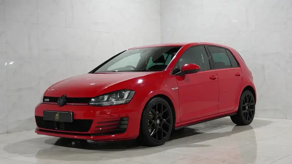 Used VW Golf VII GTD 2015 Red Hatchback