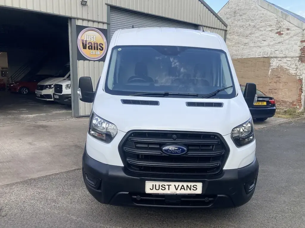 Used Ford Transit 130 HP (95 kW) 2022 White Van