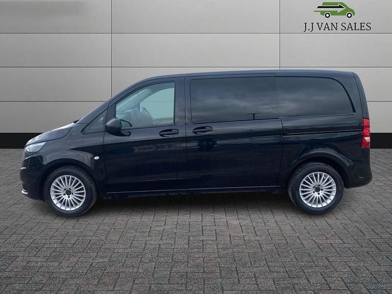Used Mercedes Vito Premium 190 HP (139 kW) 2021 Black Van