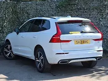 Used Volvo XC60 R-Design 197 HP (144 kW) 2021 White SUV