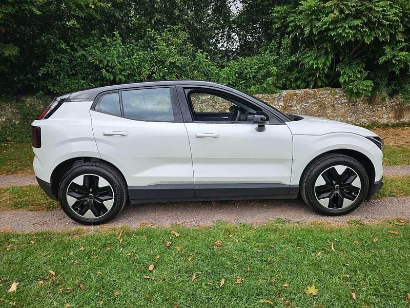 White Used 2024 Volvo EX30 Plus SUV | £26,475 (Fair price) - Image 1/4