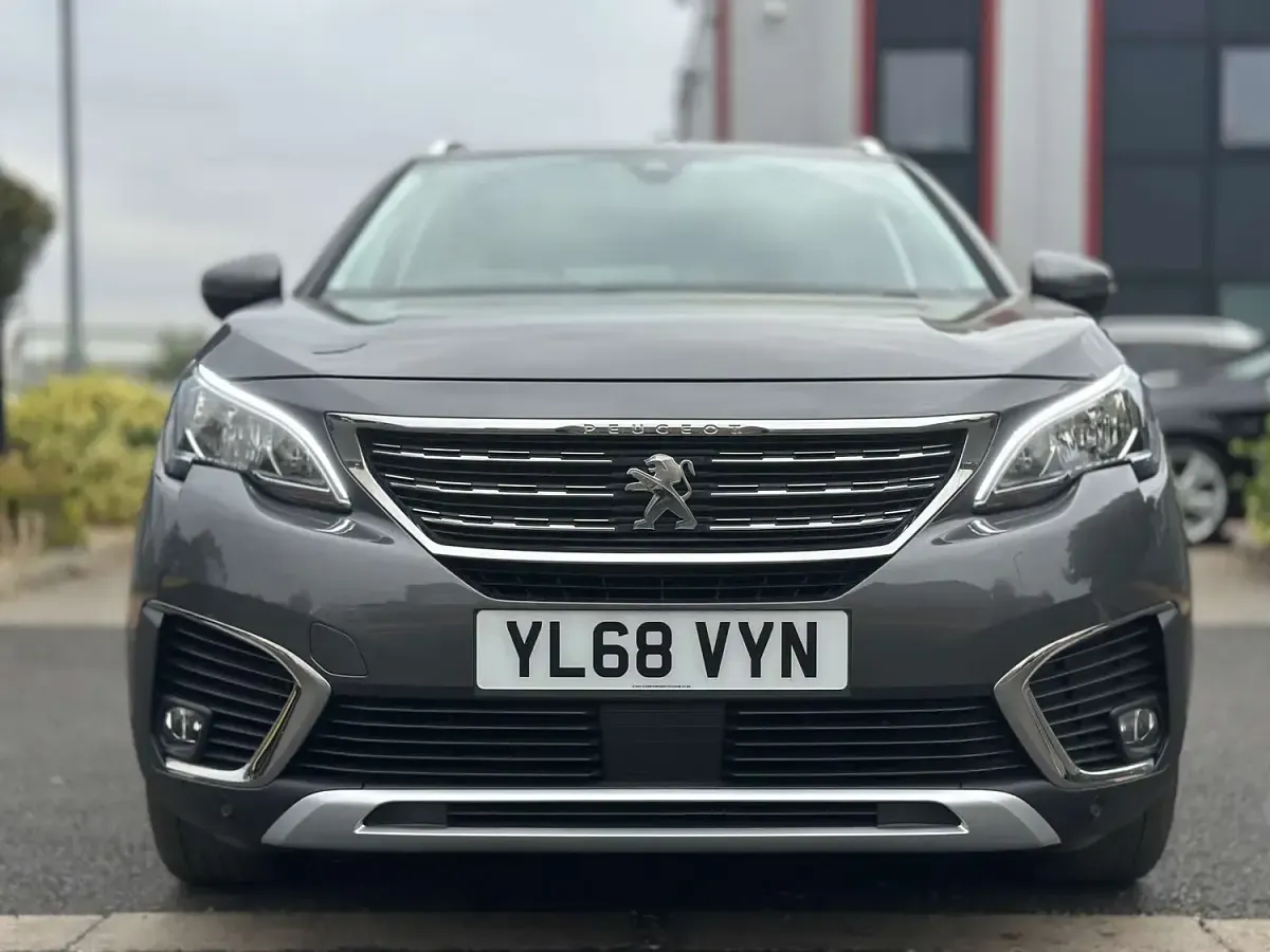 Used Peugeot 5008 Allure 130 HP (95 kW) 2019 Grey SUV