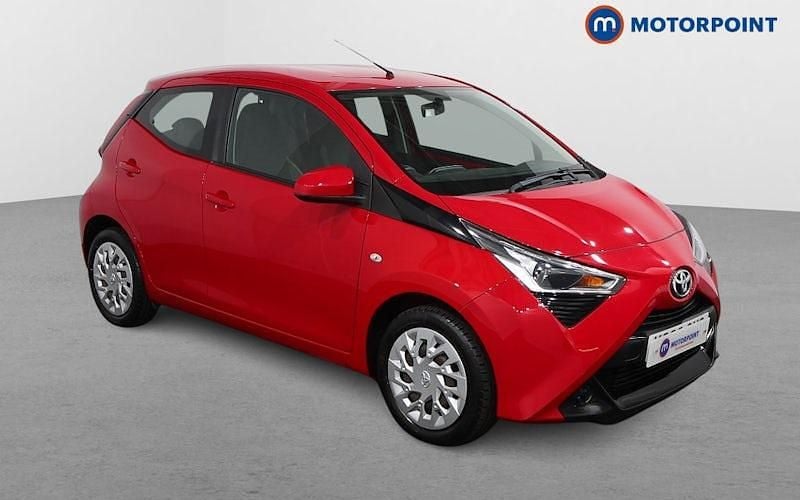 Used 2020 Toyota Aygo X-play Hatchback | £7,399 (Good price) - Image 1/4