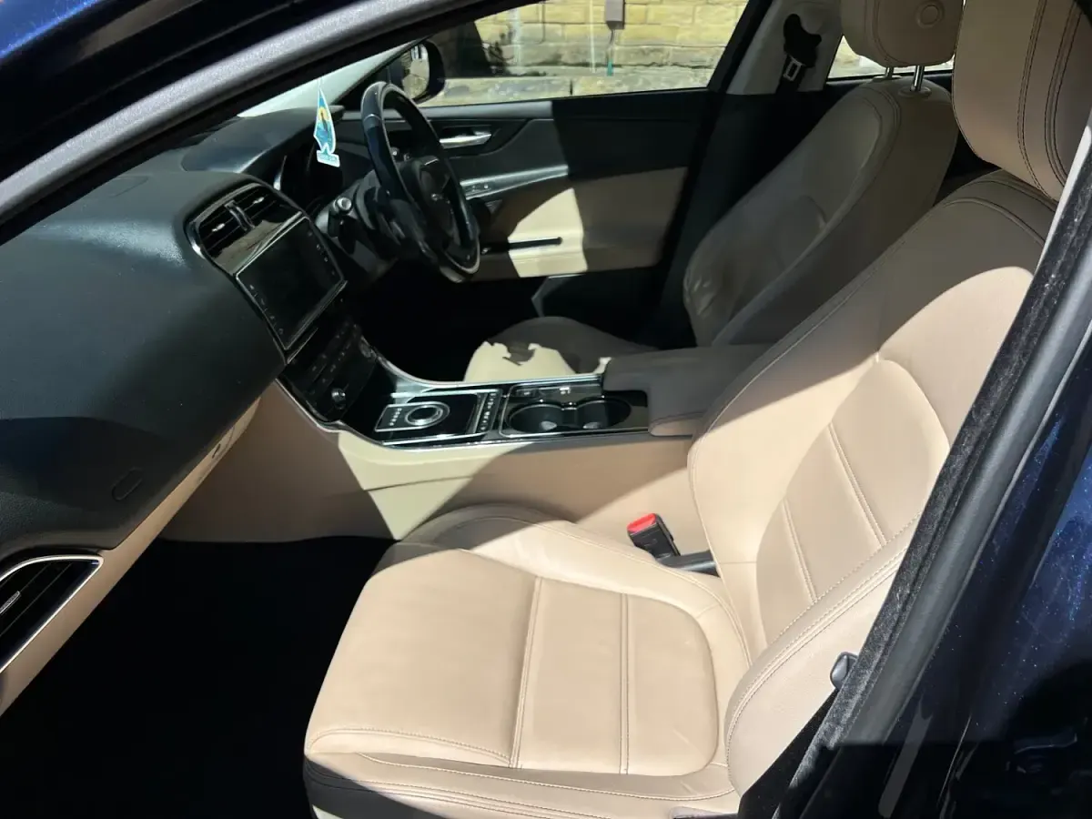Used Jaguar XE Prestige 2017 Blue Sedan