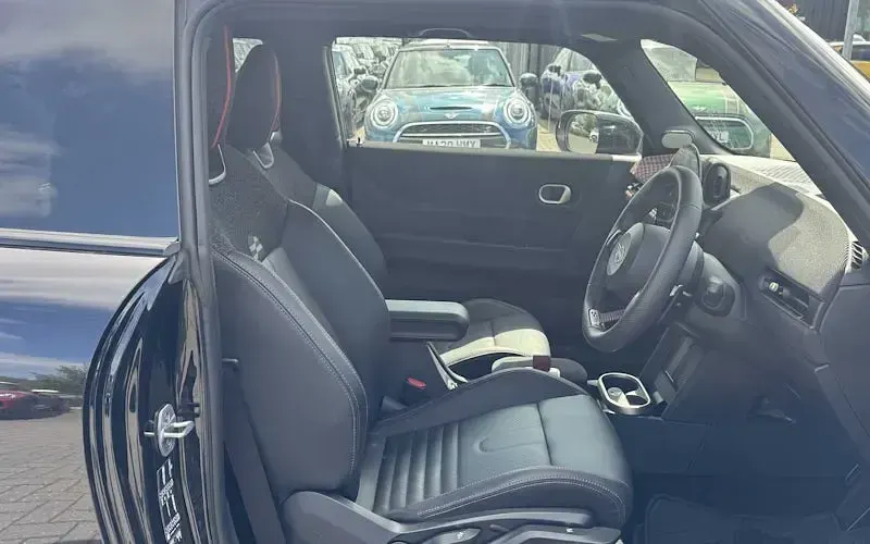 Used Mini Cooper Sport 150 kW (204 HP) 2025 Black Hatchback