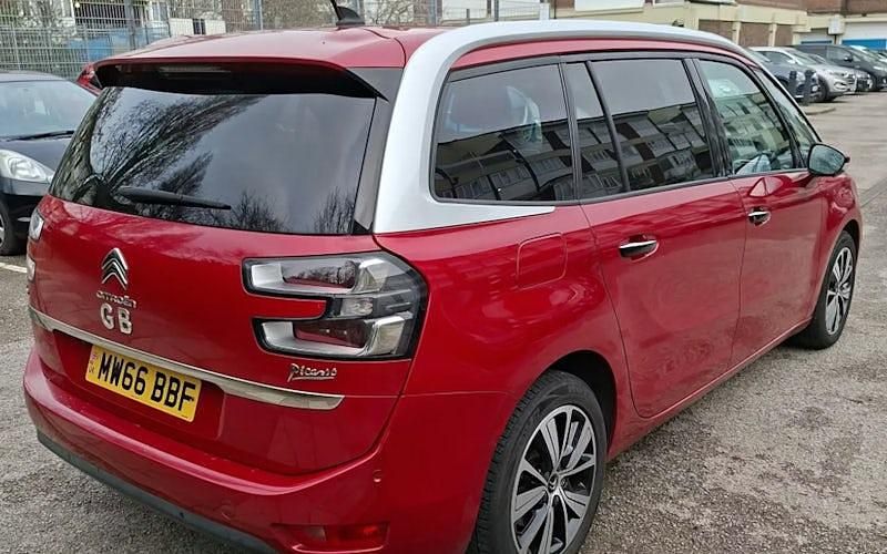 Used Citroën C4 SpaceTourer Flair 120 HP (88 kW) 2017 MPV