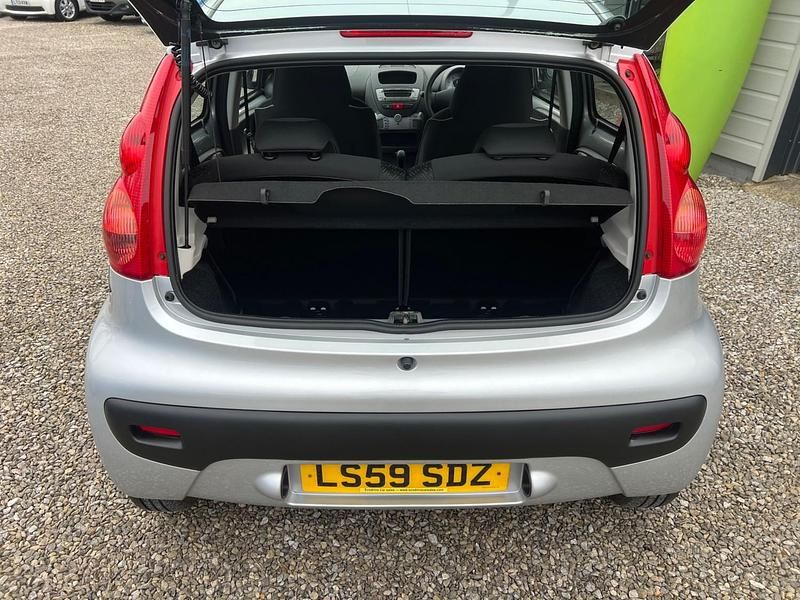 Used Peugeot 107 2009 Silver Hatchback