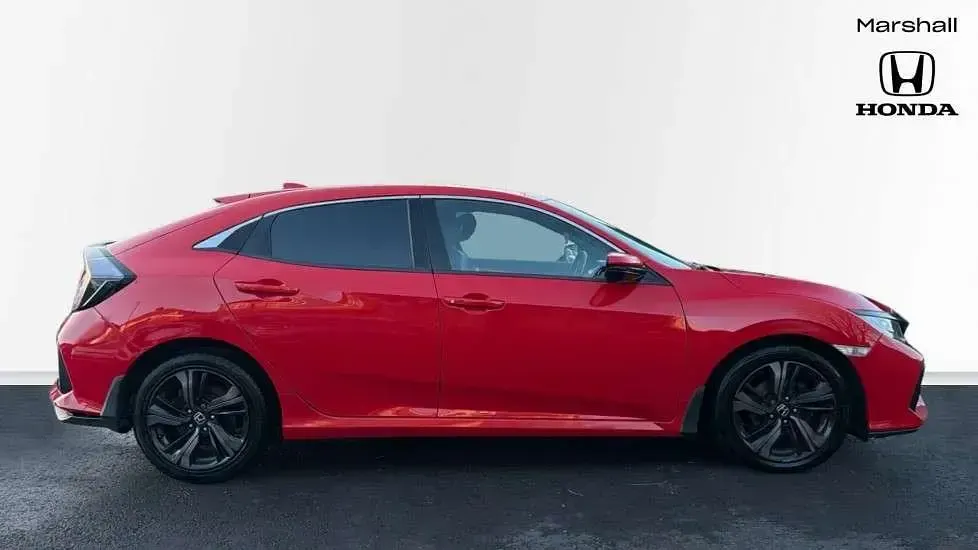 Used Honda Civic EX 127 HP (93 kW) 2019 Red Hatchback