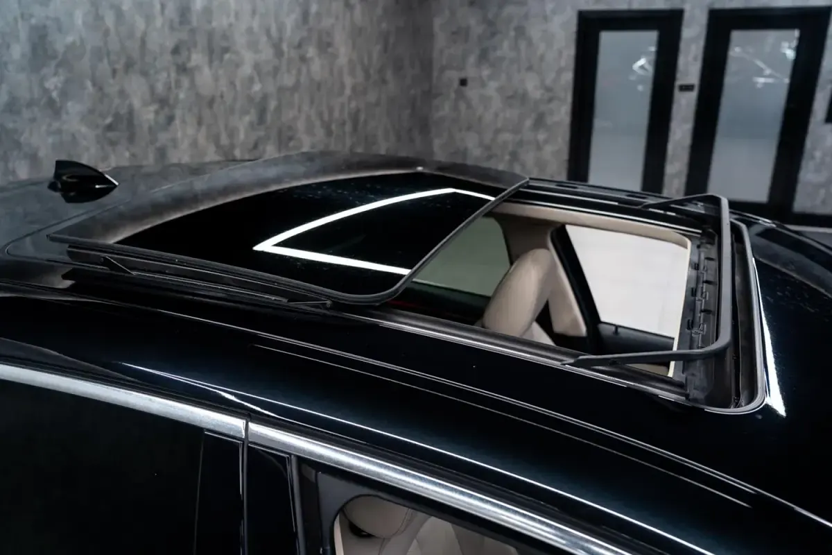 Begagnad BMW 218 Luxury Line 2015 Svart Halvkombi