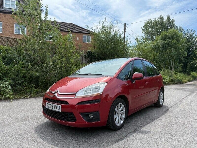 Red Used 2009 Citroën C4 Picasso VTR Sport MPV | £995 (Good price) - Image 1/4