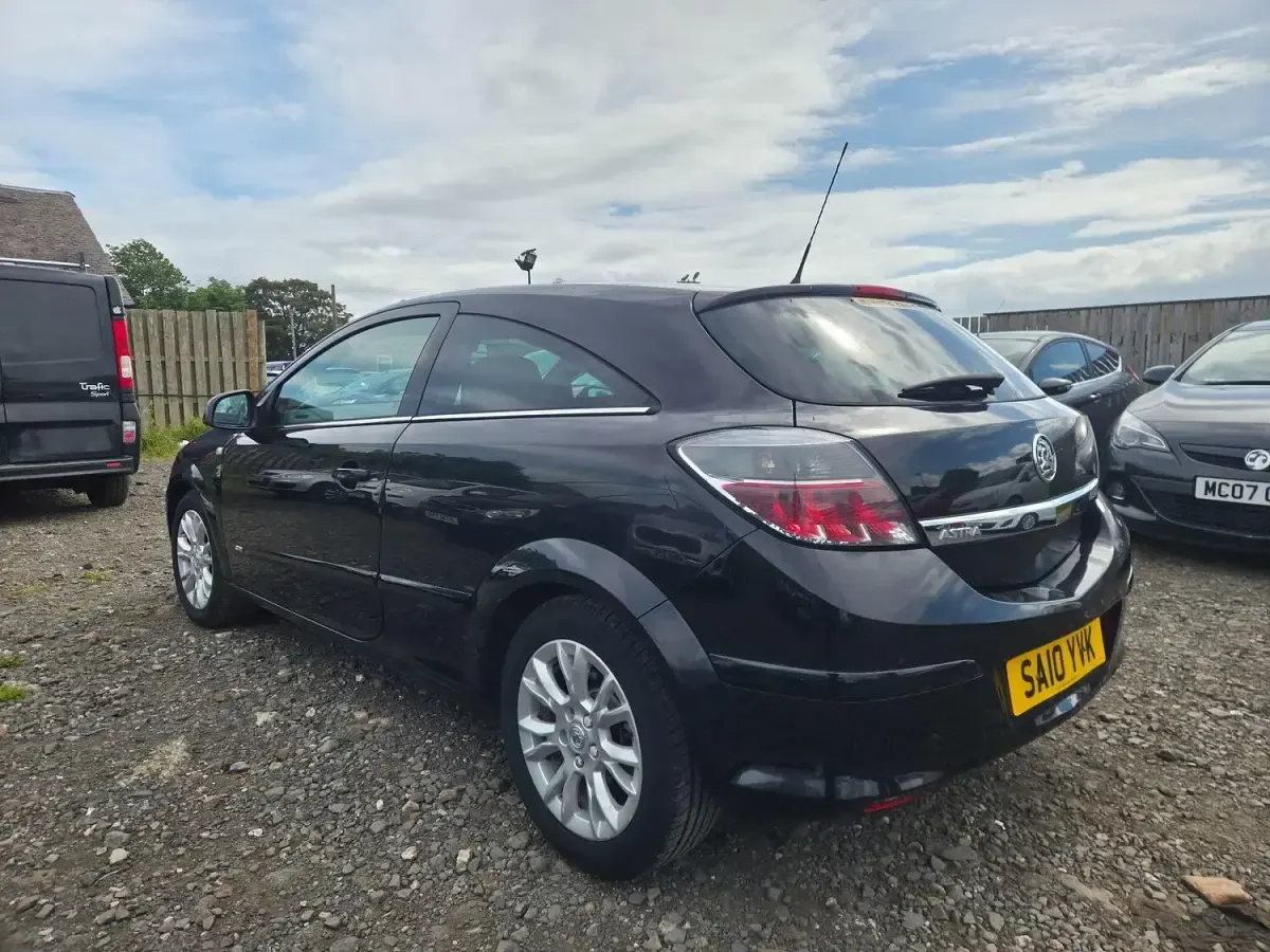 Used Vauxhall Astra SRi 2010 Black Hatchback