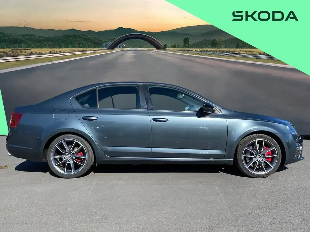 Used Skoda Octavia vRS 220 HP (161 kW) 2016 Grey Estate