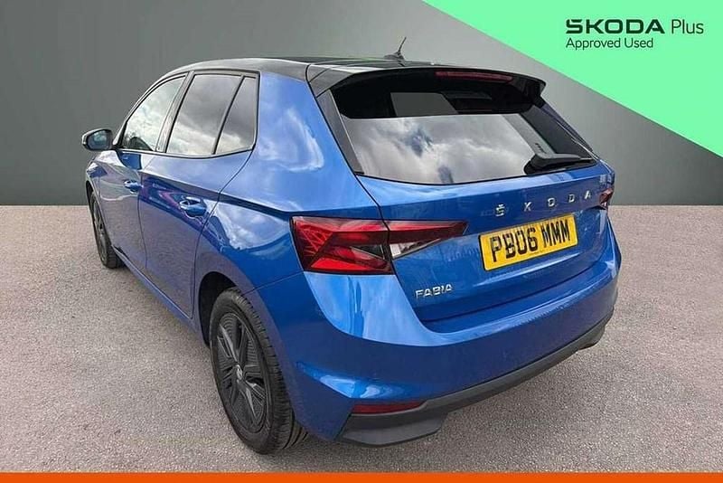 Used Skoda Fabia Colour Edition 79 HP (58 kW) 2023 Race blue metallic black body / magic pearl effect roof Hatchback