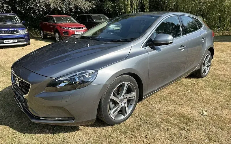 Used Volvo V40 SE Lux 114 HP (83 kW) 2015 Hatchback