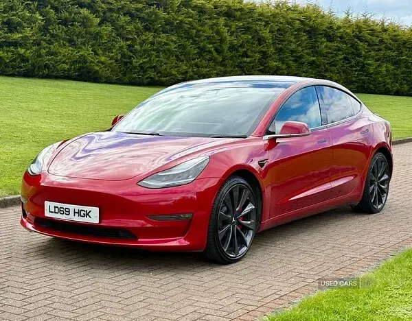 Used Tesla Model 3 Performance 461 kW (627 HP) 2019 Red Sedan