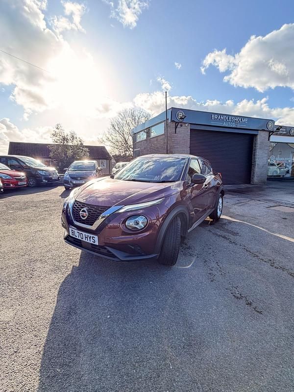 Second-hand Nissan Juke N-Connecta 2021 Roșu SUV