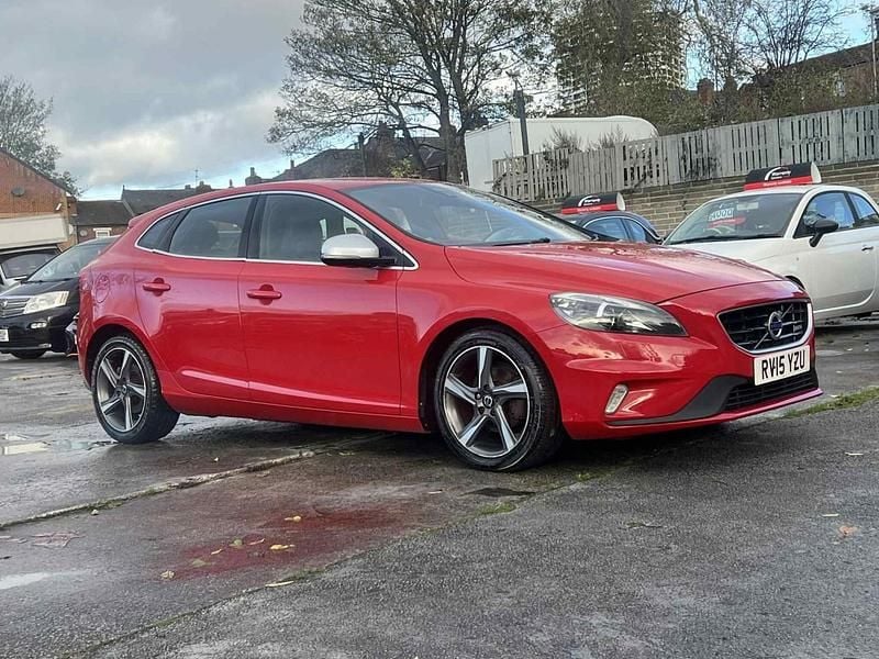 Used Volvo V40 R-Design 2015 Red Hatchback